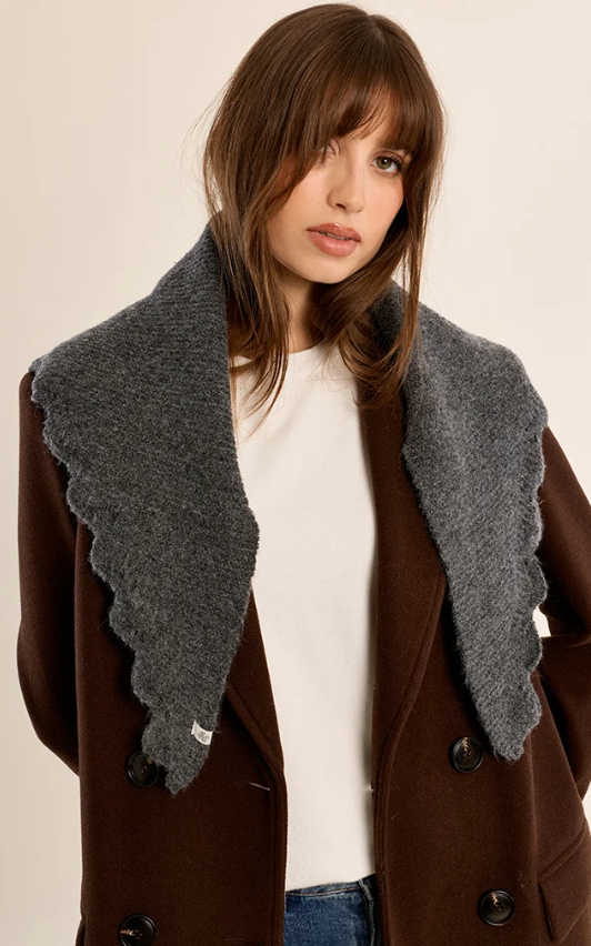 Molly Bracken Knit Collar Grey